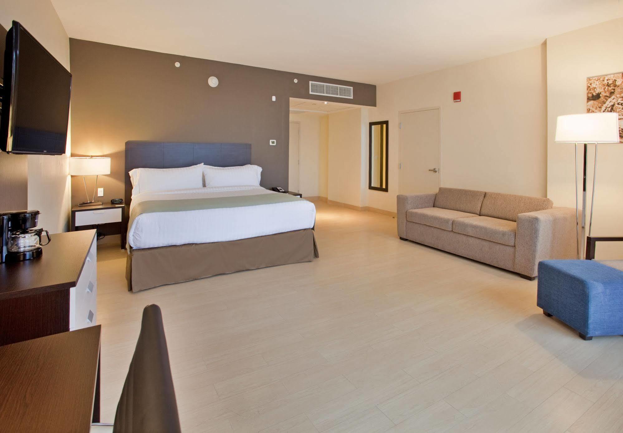 Financiero, An Ihg Hotel 3*